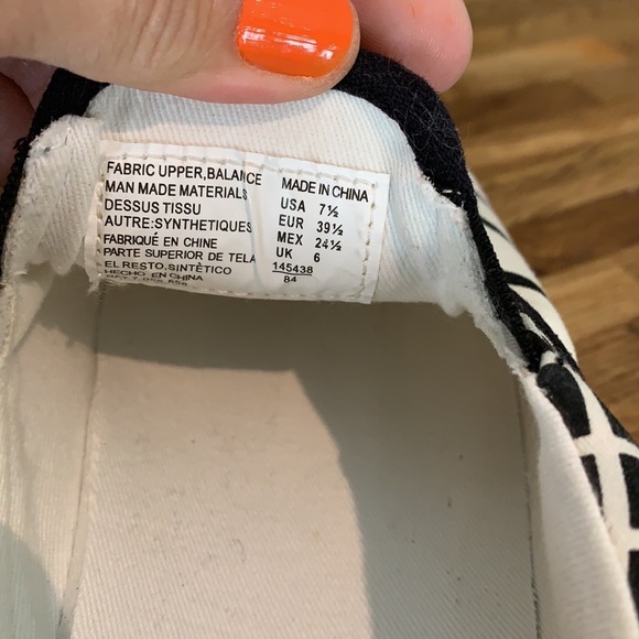 Airwalk Slip On Sneakers - Picture 9 of 9